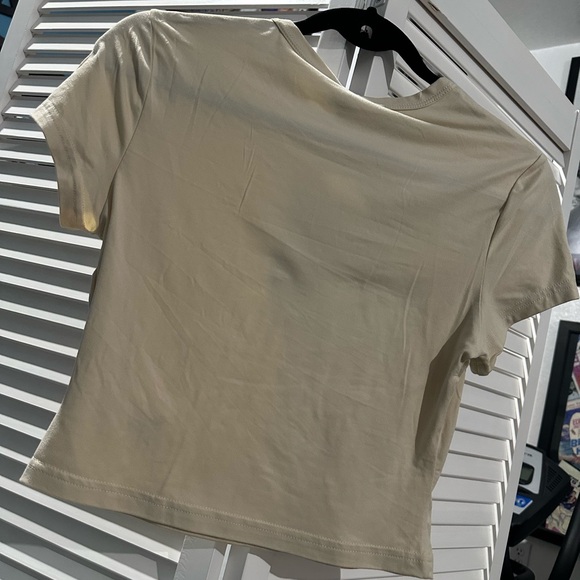 SHEIN Cream Short Sleeve Tee - Picture 4 of 6
